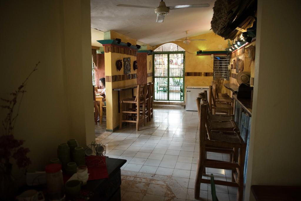 Hostal Dona Chava Pedernales Esterno foto