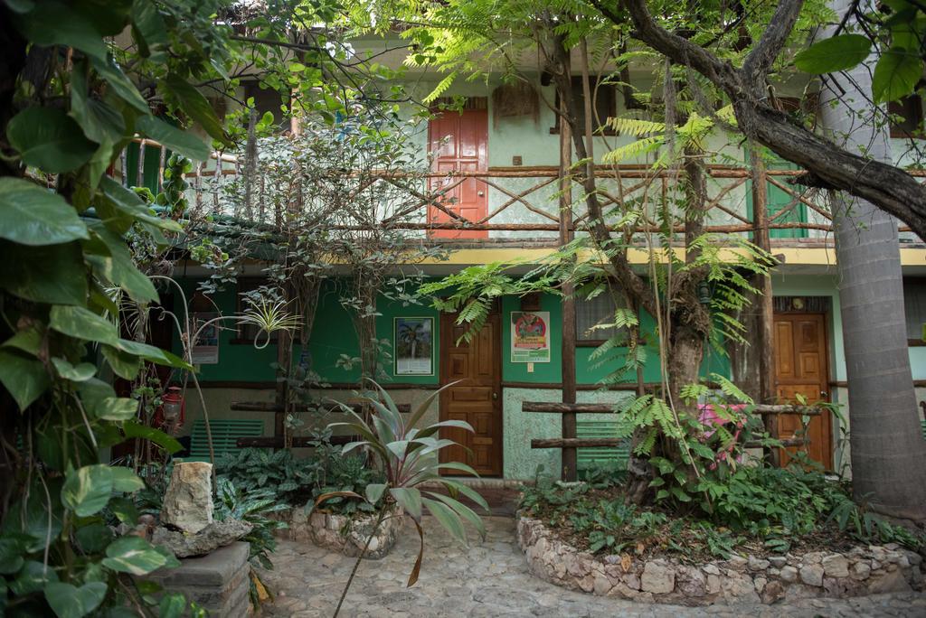 Hostal Dona Chava Pedernales Esterno foto