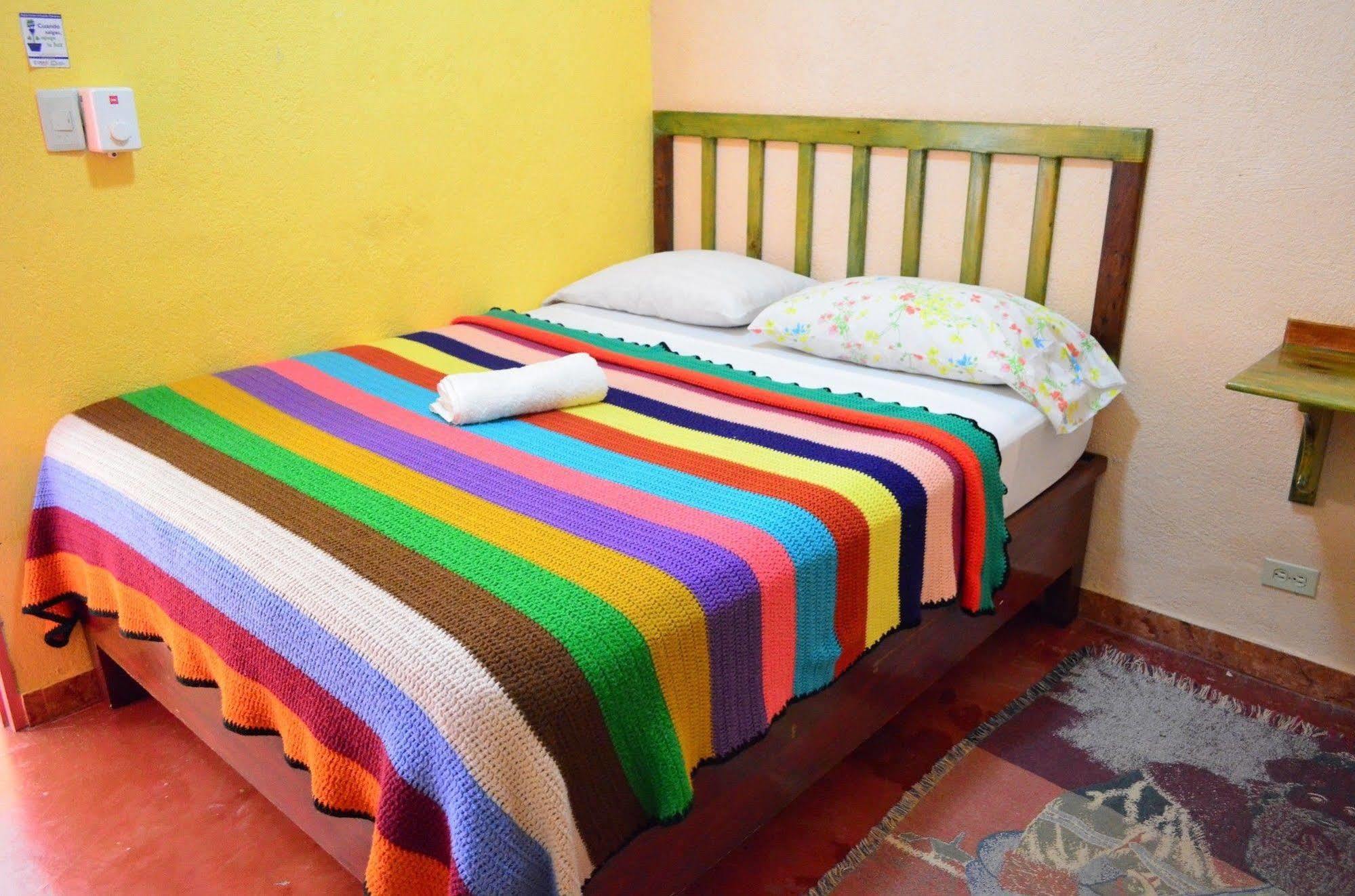 Hostal Dona Chava Pedernales Esterno foto